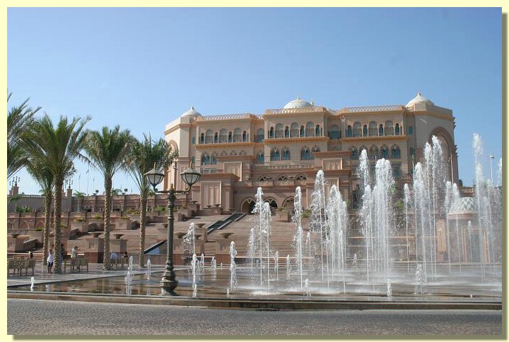 Abu Dhabi_Emirates Palace_01.jpg