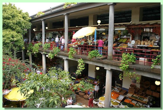 Markt in Funchal 03.jpg