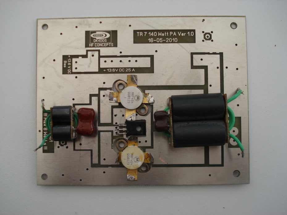 140_watt_transistor Pa for _tr7_not_soldered_yet.jpg (37724 Byte)